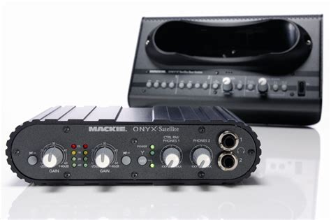 Mackie Onyx Satellite .